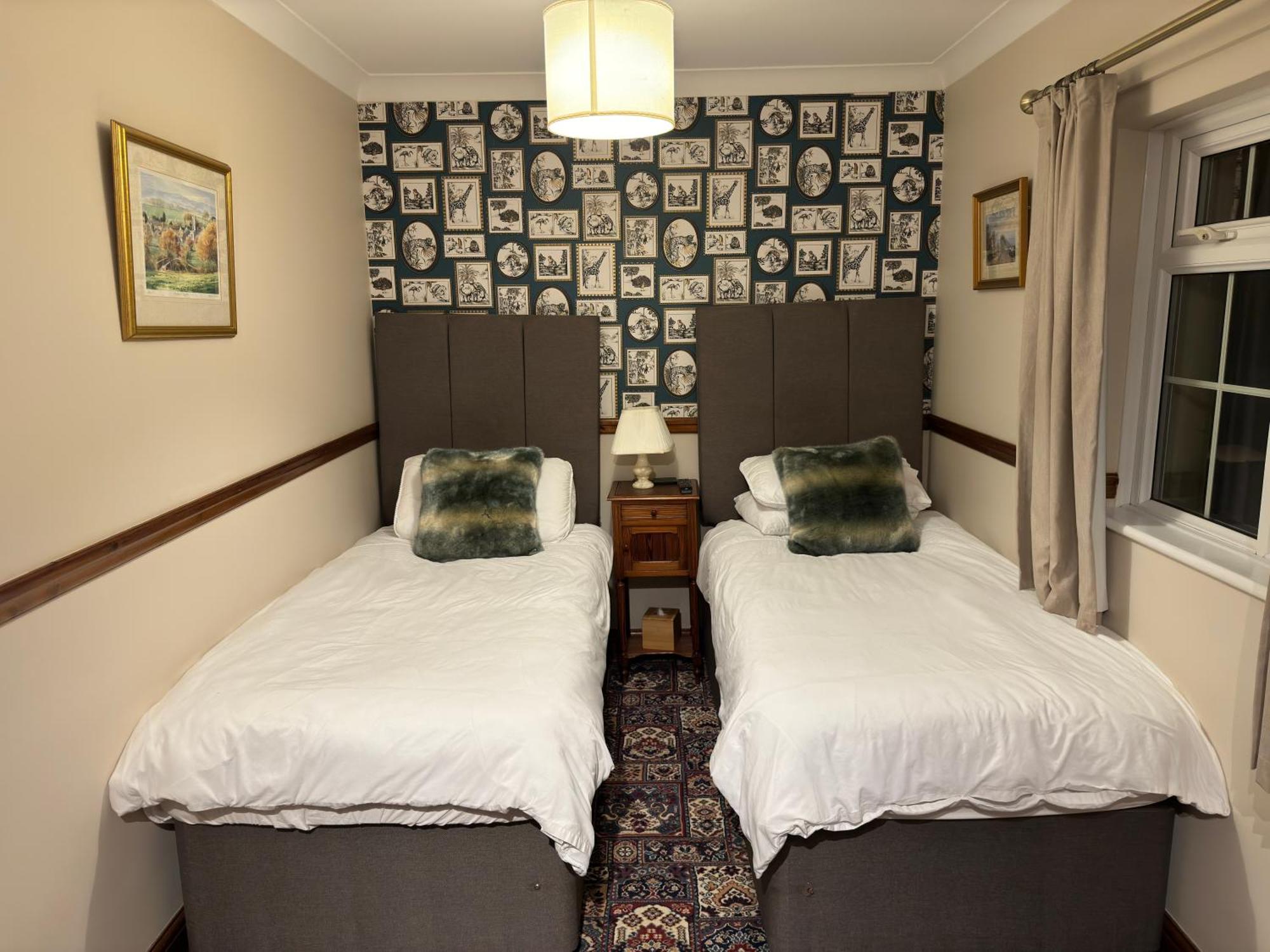 The George At Donyatt Bed & Breakfast Ilminster Exterior photo